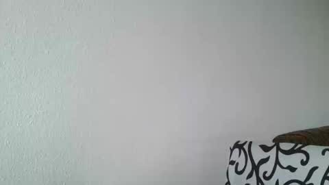 Snapshot of emmie_xxx chatting on March 4, 2:42 pm emmie online show from March 4, 2:42 pm