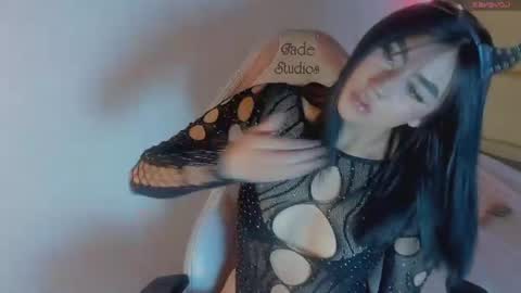 emmily_jade_ online show from June 15, 3:15 pm