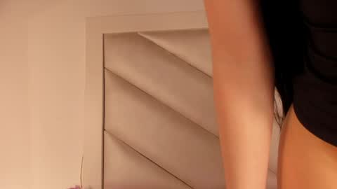 emmily_jade_ online show from June 4, 2:34 pm