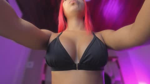    online show from March 17, 11:37 am