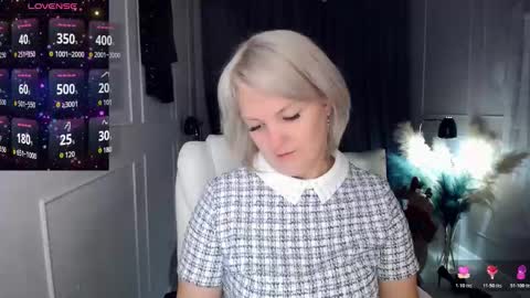 emmmam online show from December 19, 12:44 pm