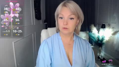 Snapshot of emmmam chatting on September 24, 1:40 pm emmmam online show from September 24, 1:40 pm