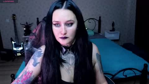 Emmy Bright     50  online show from June 9, 3:17 am