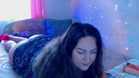 Snapshot of emmyxotty chatting on January 9, 9:58 am Emmy online show from January 9, 9:58 am