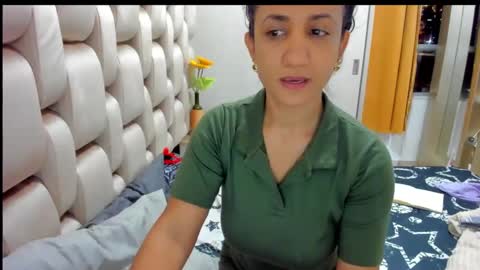 emperatriztapia online show from February 7, 3:13 am