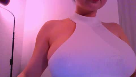 M online show from March 24, 10:05 pm