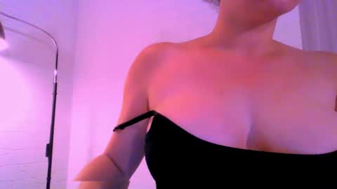 M online show from July 30, 3:07 am