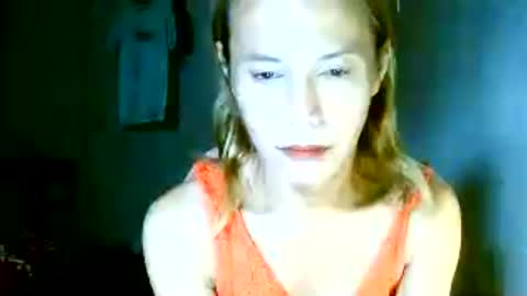 CHUN LY online show from August 3, 2:35 am