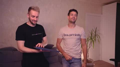 Johnny online show from September 12, 10:56 pm