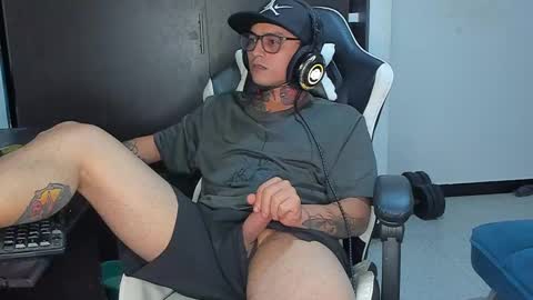 enjoymycock99 online show from February 24, 9:10 am