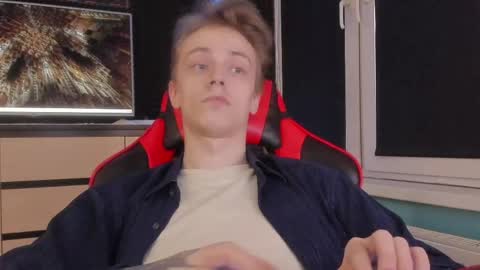 Enker online show from April 11, 5:17 pm