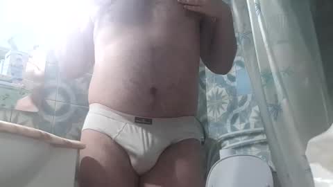 enrique696912345 online show from April 5, 1:02 am