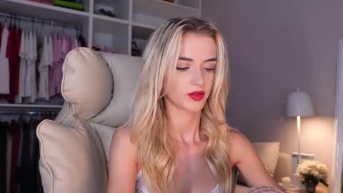 entya online show from September 18, 6:17 am