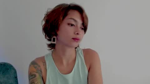 Leyla online show from March 5, 3:40 pm