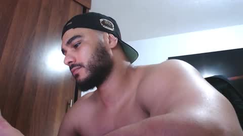 eren_smith online show from February 8, 5:38 pm