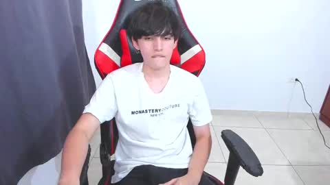 eren_tatakae online show from October 4, 9:01 pm