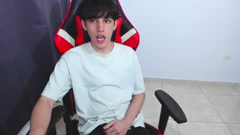 eren_tatakae online show from January 23, 11:58 pm