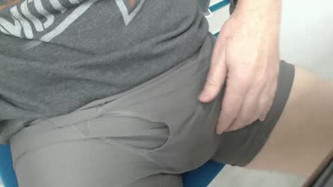 eric100eric100 online show from February 2, 8:49 pm