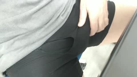 eric100eric100 online show from March 9, 7:18 pm