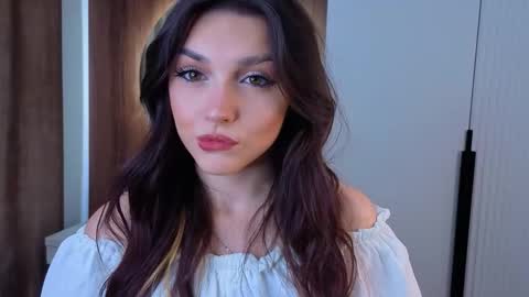 Dina online show from December 14, 2:07 am