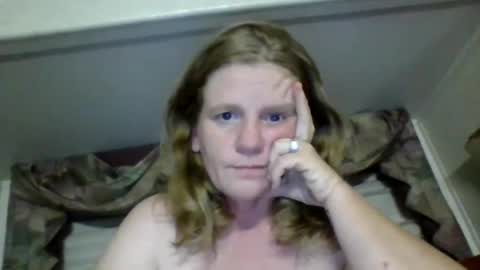 Snapshot of ericas080625 chatting on October 7, 7:59 am EazyE MattyDaddy online show from October 7, 7:59 am