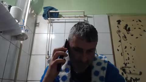 Snapshot of ericboy32 chatting on March 12, 7:25 pm eric online show from March 12, 7:25 pm