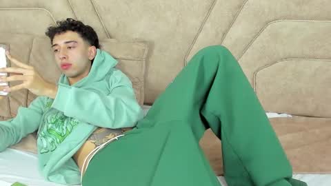 Erick online show from February 25, 2:04 pm