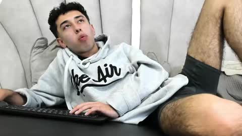 Erick online show from February 18, 4:14 pm