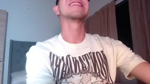 Erik rodriguez online show from June 27, 12:49 am
