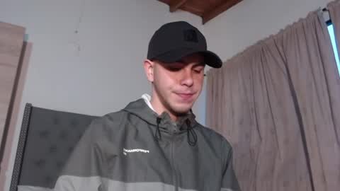Erik rodriguez online show from June 19, 10:54 am