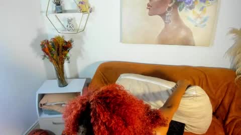 E R I K A  - L  Y R I C S online show from March 13, 8:17 am