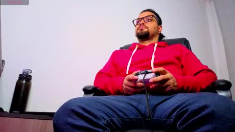 ernesto rodriguez 82 online show from February 25, 4:05 am