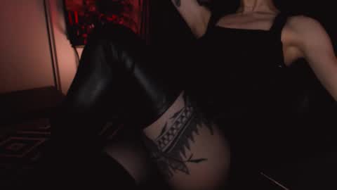 Snapshot of erohaze chatting on September 17, 4:43 pm erohaze online show from September 17, 4:43 pm