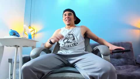 Snapshot of eross_santy chatting on September 25, 12:45 pm Eross online show from September 25, 12:45 pm