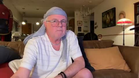 eros online show from March 9, 11:56 pm