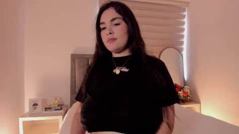Karen online show from June 25, 9:20 pm
