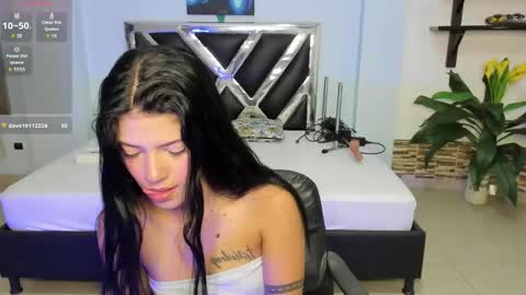 Valentine online show from November 13, 3:31 am