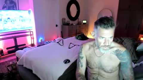 Snapshot of eroticextasy818 chatting on October 13, 10:28 am eroticextasy818 online show from October 13, 10:28 am