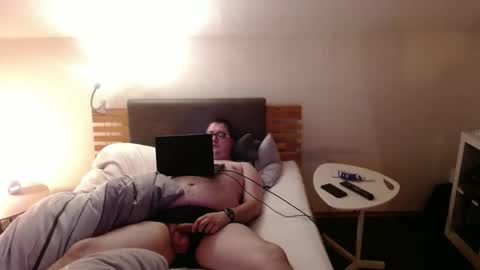 ersuchtspass1987 online show from December 28, 10:55 pm