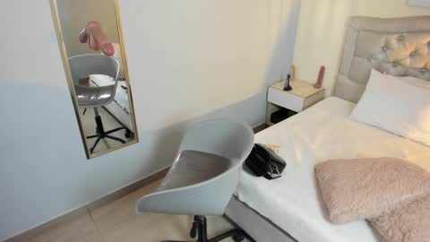 Snapshot of escarleth__ chatting on September 18, 3:16 pm Escarlet online show from September 18, 3:16 pm