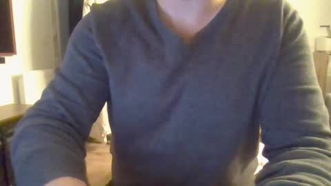 esclavepourfemme online show from January 3, 11:33 pm