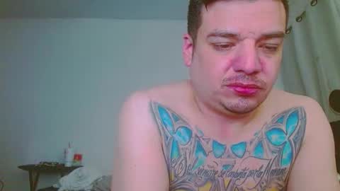 escodamus12 online show from February 16, 9:04 am