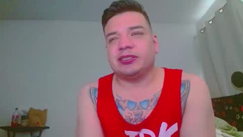 escodamus12 online show from January 6, 4:23 pm