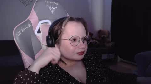 esfir_ online show from October 31, 12:05 pm