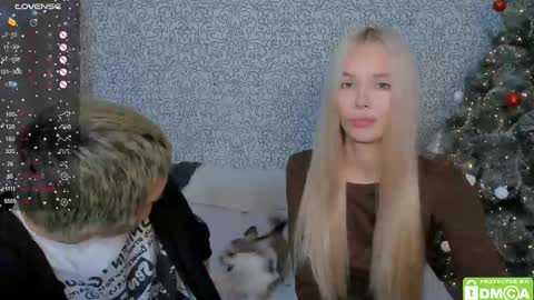 Megan and Brad online show from December 20, 1:18 pm