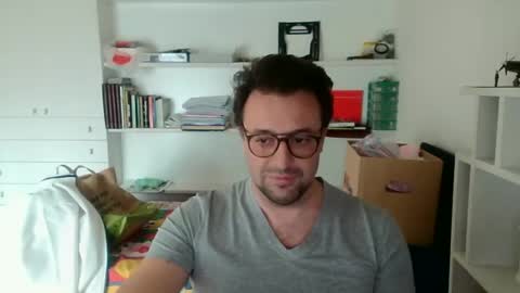 esibizionista 91 online show from February 28, 3:26 pm