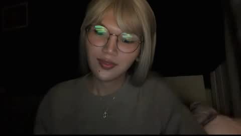 Chelliane online show from November 18, 5:32 am