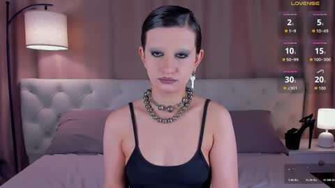 esme_fox online show from April 29, 5:07 pm