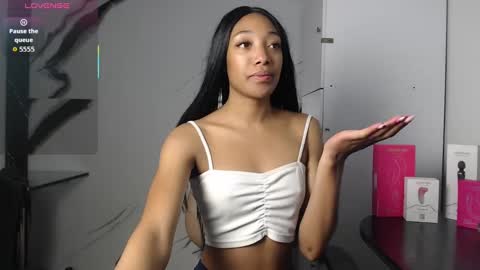 Snapshot of esmeralda_bk chatting on October 2, 11:14 pm esmeralda_bk online show from October 2, 11:14 pm