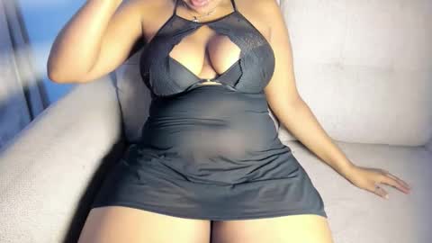 Esme online show from February 17, 12:09 am